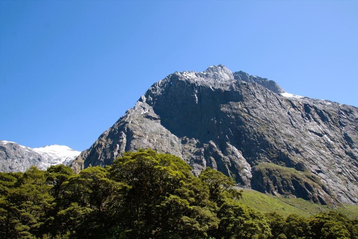 Mountain scenery on the road to Milford Sound