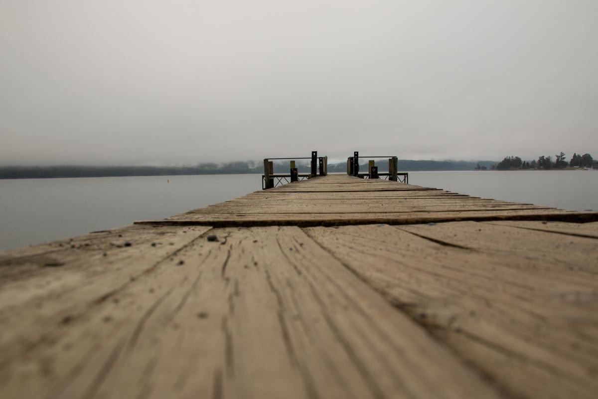 Lake light